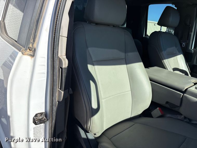 image for item EU4754 2019 Ford F550 utility / service truck