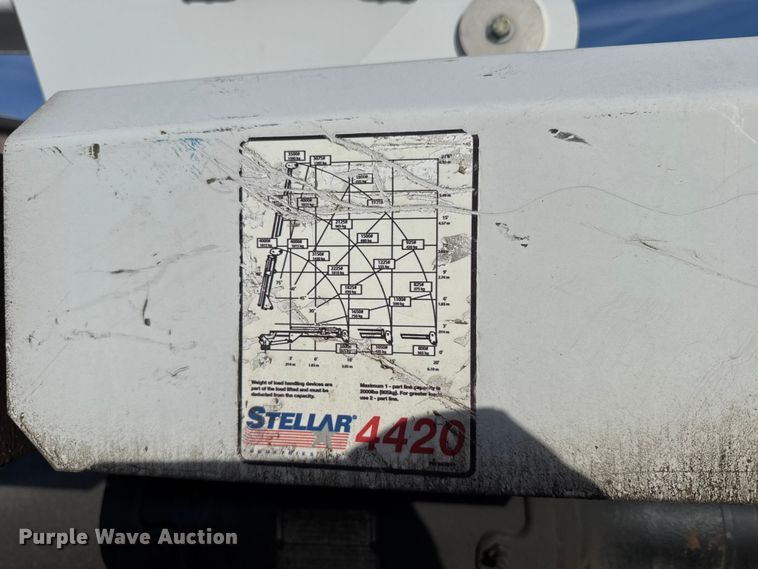 image for item EU6493 2005 GMC Sierra 3500HD utility bed pickup truck