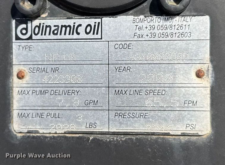 image for item EU6493 2005 GMC Sierra 3500HD utility bed pickup truck