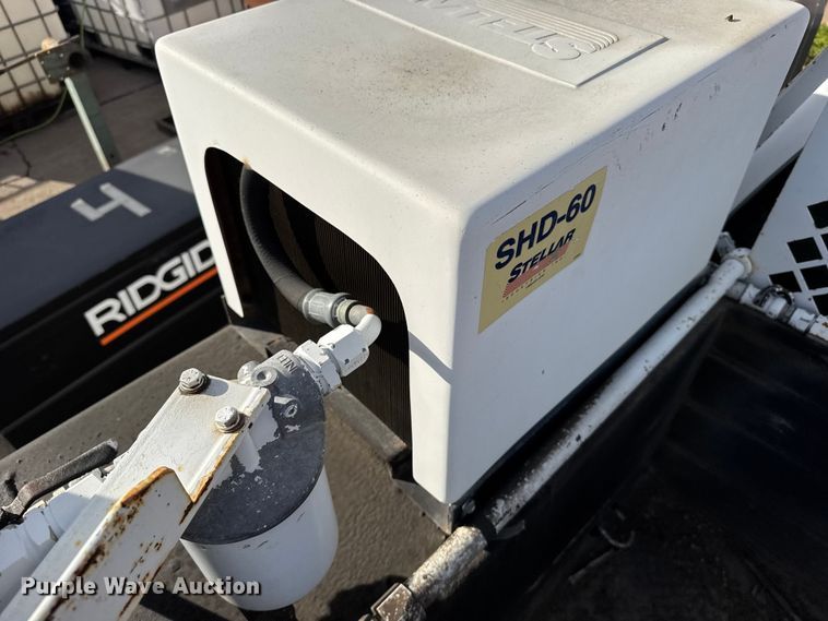 image for item EU6493 2005 GMC Sierra 3500HD utility bed pickup truck