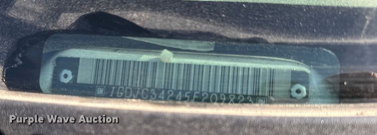 image for item EU6493 2005 GMC Sierra 3500HD utility bed pickup truck