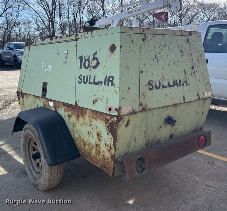 image for item EU6494 Sullair 185DPQJD air compressor