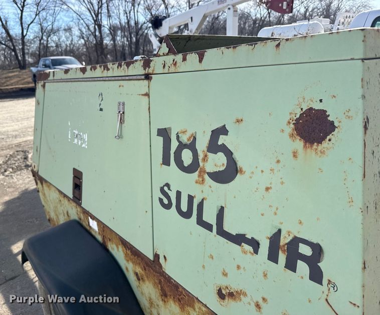 image for item EU6494 Sullair 185DPQJD air compressor