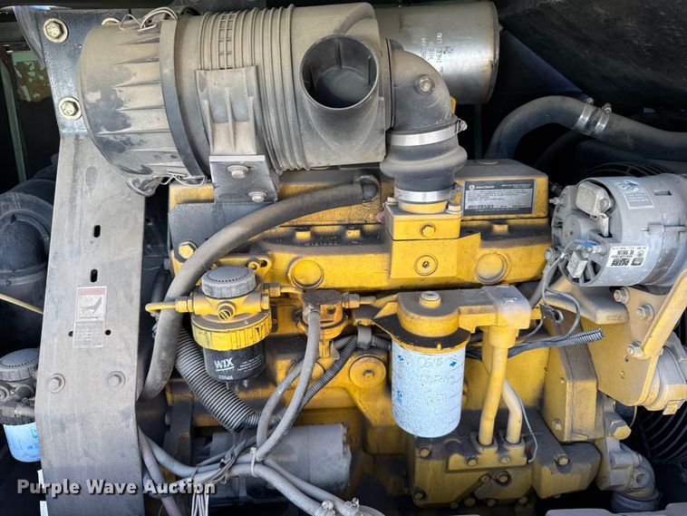 image for item EU6494 Sullair 185DPQJD air compressor