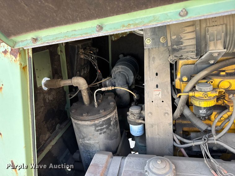 image for item EU6494 Sullair 185DPQJD air compressor