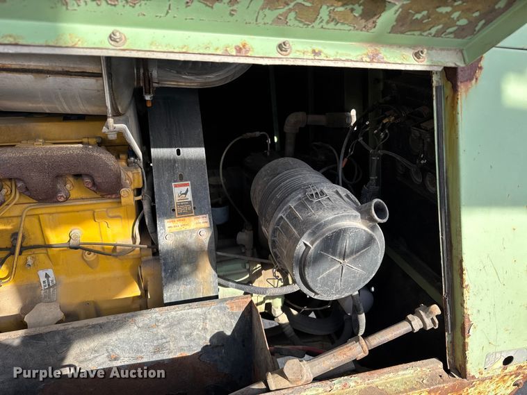 image for item EU6494 Sullair 185DPQJD air compressor