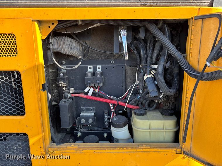 image for item EV3387 2009 Thomas Built Mvp-ef school bus