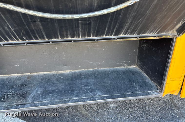 image for item EV3387 2009 Thomas Built Mvp-ef school bus