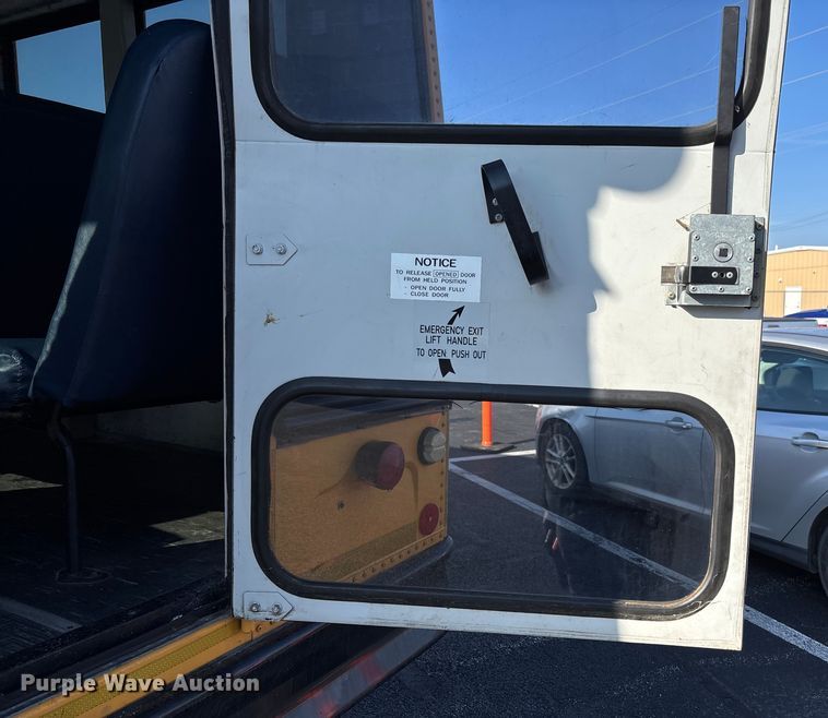 image for item EV3387 2009 Thomas Built Mvp-ef school bus