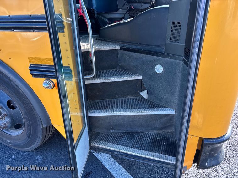 image for item EV3387 2009 Thomas Built Mvp-ef school bus