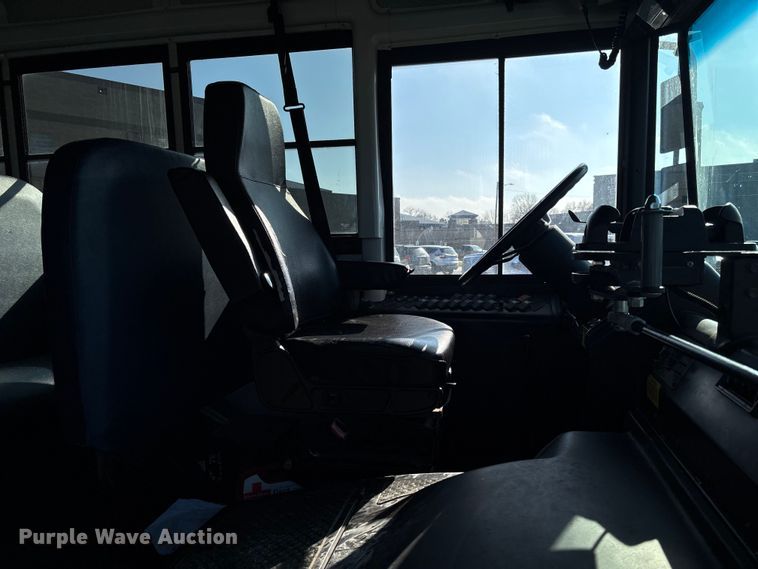 image for item EV3387 2009 Thomas Built Mvp-ef school bus