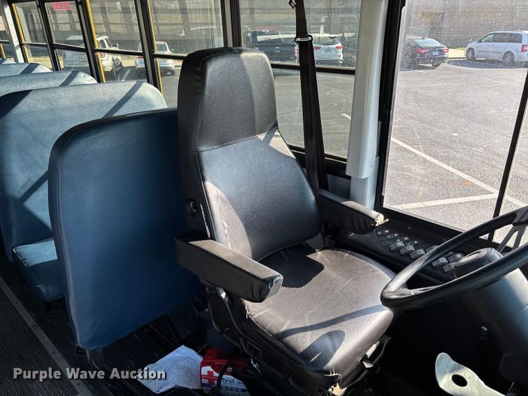 image for item EV3387 2009 Thomas Built Mvp-ef school bus