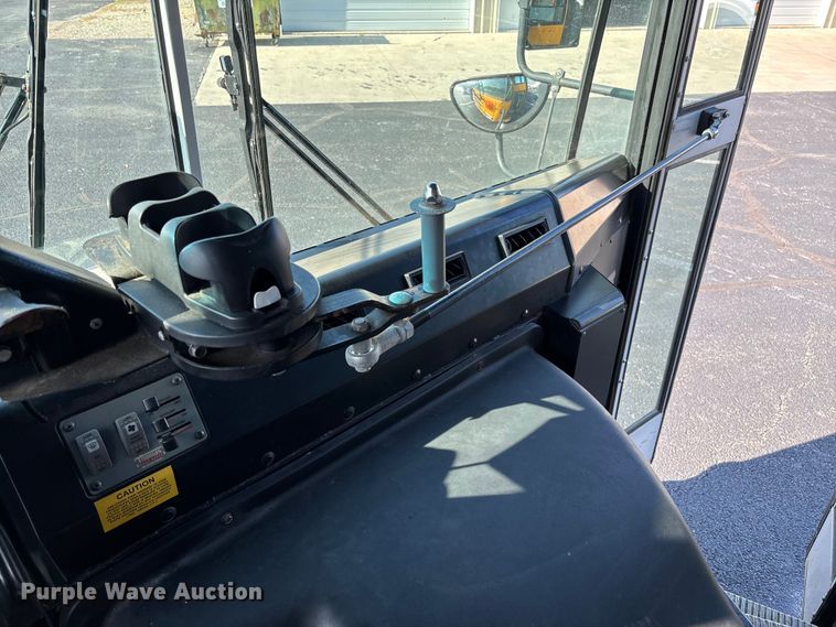 image for item EV3387 2009 Thomas Built Mvp-ef school bus