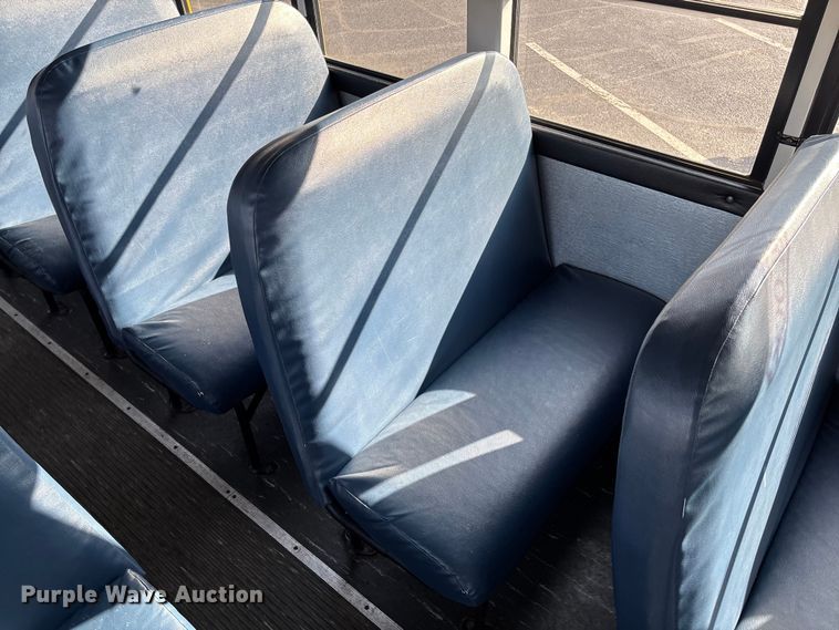 image for item EV3387 2009 Thomas Built Mvp-ef school bus