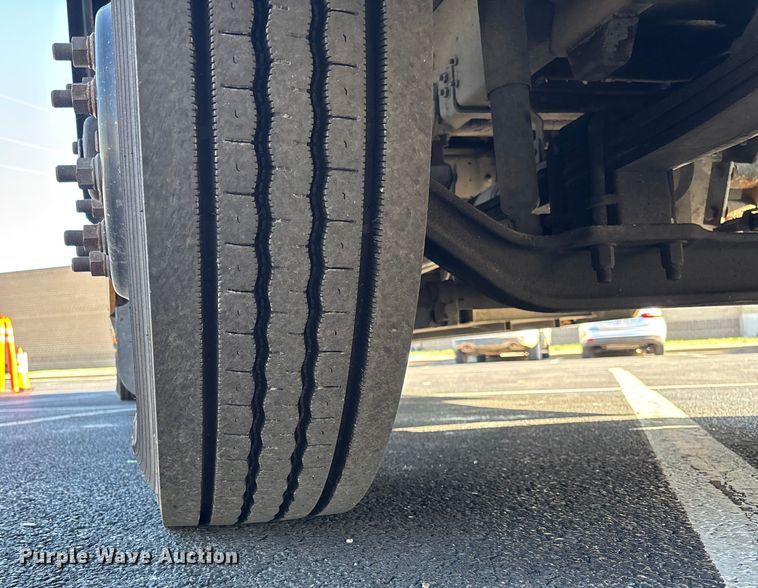 image for item EV3387 2009 Thomas Built Mvp-ef school bus