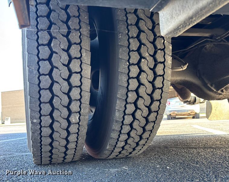 image for item EV3387 2009 Thomas Built Mvp-ef school bus