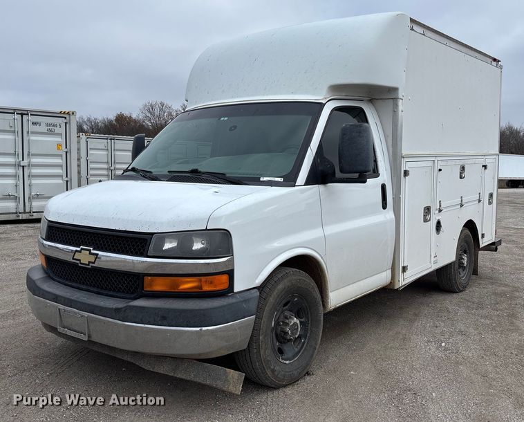 image for item EV3440 2017 Chevrolet Express 3500 utility van