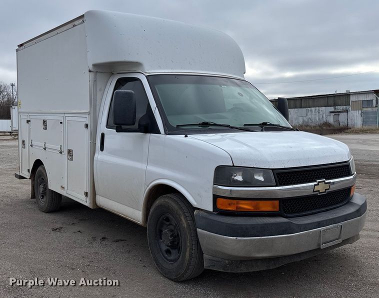 image for item EV3440 2017 Chevrolet Express 3500 utility van