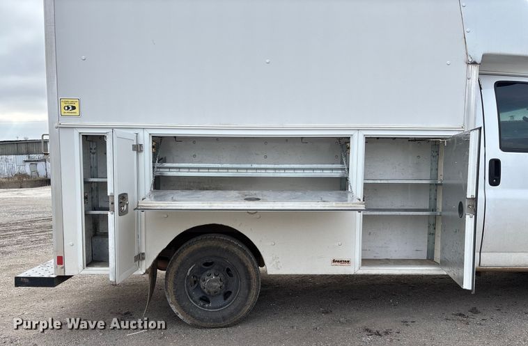 image for item EV3440 2017 Chevrolet Express 3500 utility van