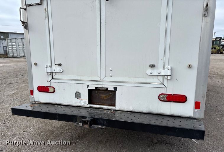 image for item EV3440 2017 Chevrolet Express 3500 utility van