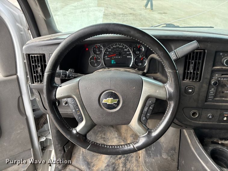 image for item EV3440 2017 Chevrolet Express 3500 utility van