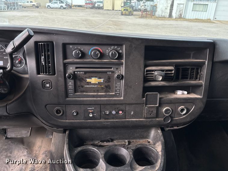 image for item EV3440 2017 Chevrolet Express 3500 utility van