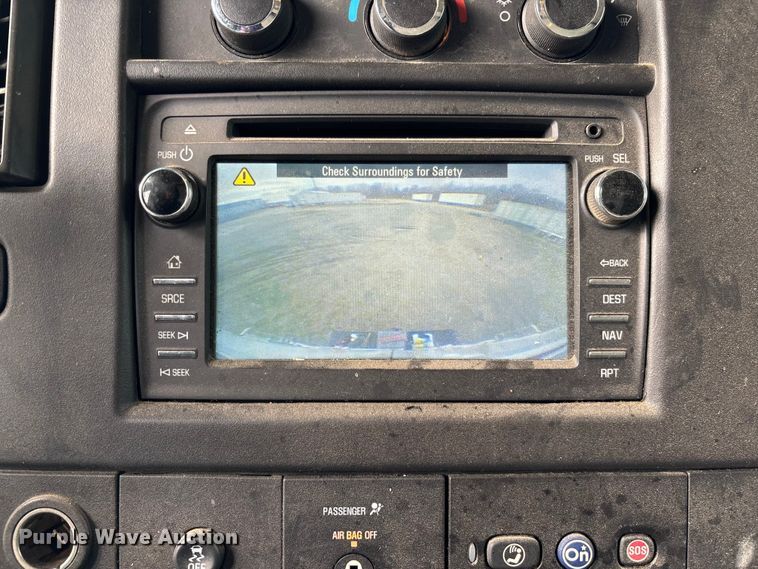 image for item EV3440 2017 Chevrolet Express 3500 utility van