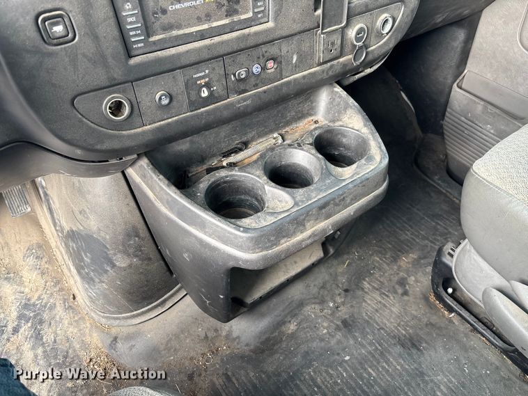 image for item EV3440 2017 Chevrolet Express 3500 utility van