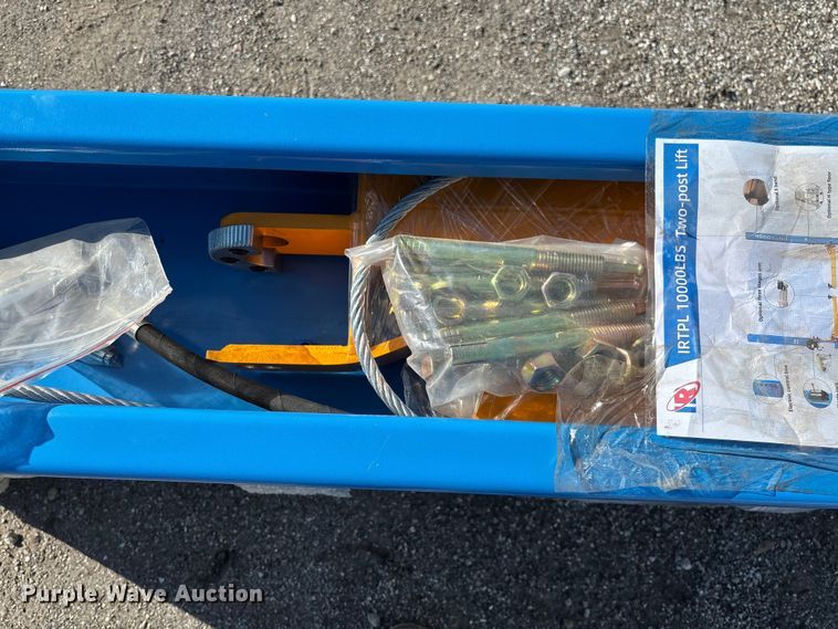 image for item EV3450 2025 IR IRTPL automotive lift