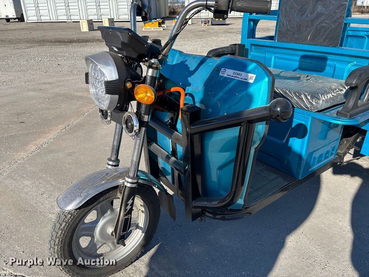 image for item EV3452 2025 IR IRET13 electric tricycle