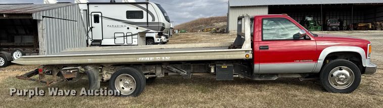 image for item FB0517 1994 Chevrolet C3500 rollback truck