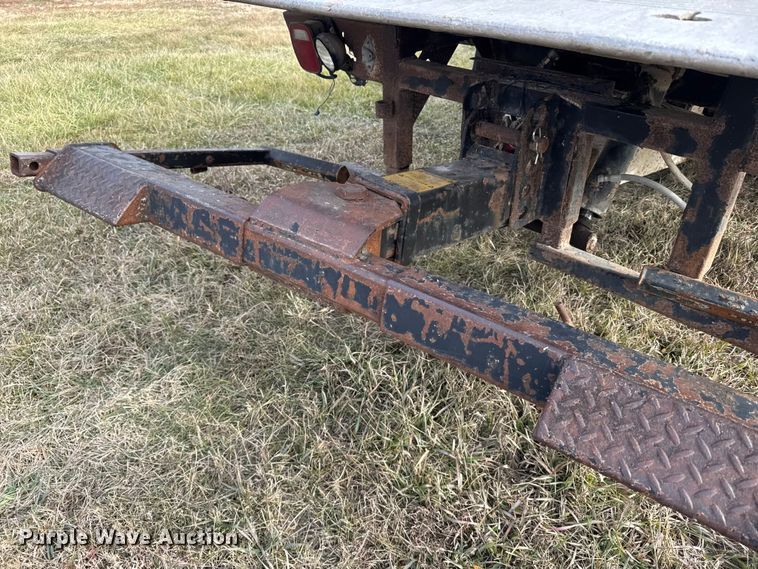 image for item FB0517 1994 Chevrolet C3500 rollback truck