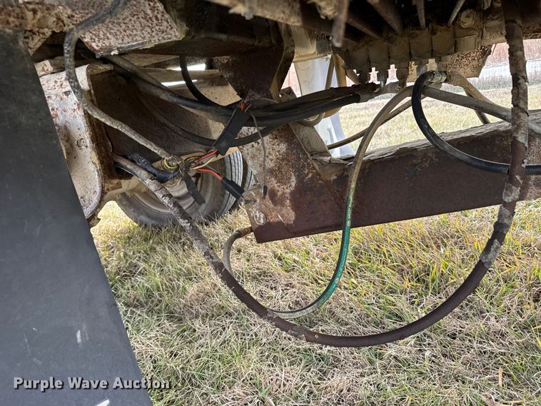 image for item FB0517 1994 Chevrolet C3500 rollback truck