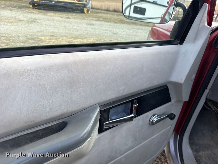 image for item FB0517 1994 Chevrolet C3500 rollback truck