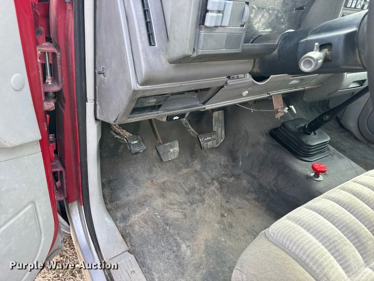 image for item FB0517 1994 Chevrolet C3500 rollback truck