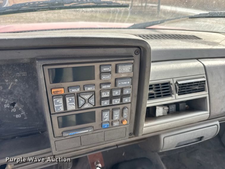 image for item FB0517 1994 Chevrolet C3500 rollback truck