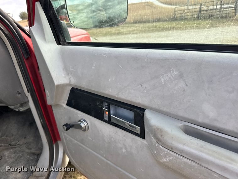 image for item FB0517 1994 Chevrolet C3500 rollback truck