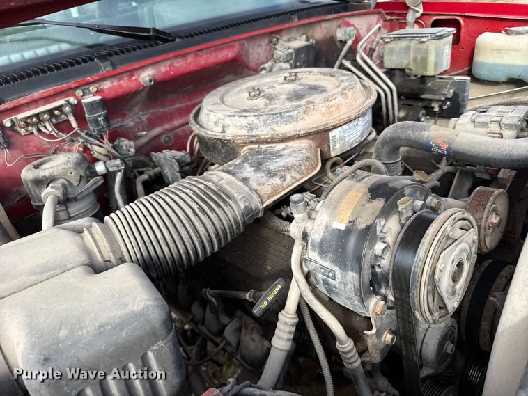 image for item FB0517 1994 Chevrolet C3500 rollback truck