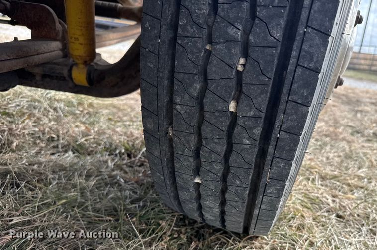 image for item FB0517 1994 Chevrolet C3500 rollback truck