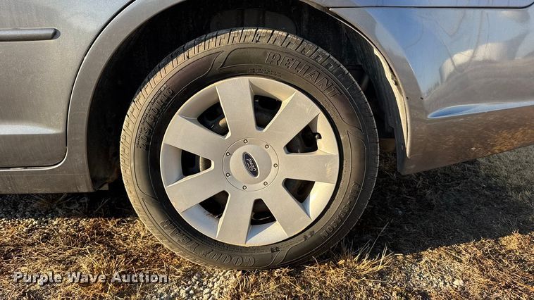 image for item FB0526 2006 Ford Fusion 