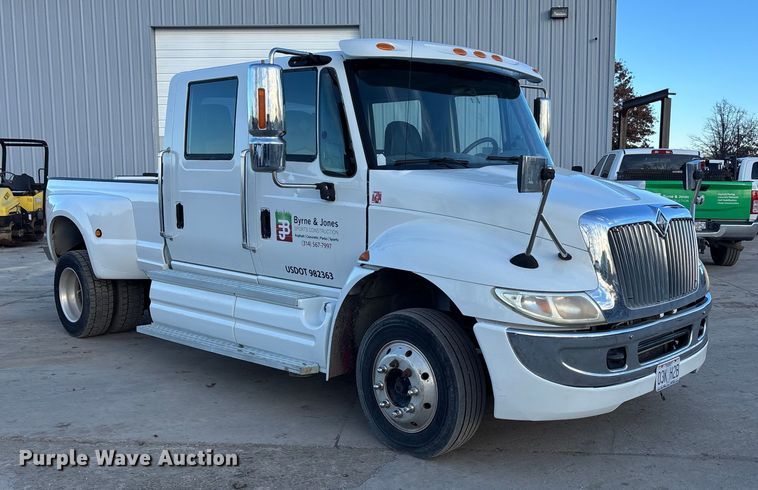 image for item FG1530 2007 International RX  Crew Cab truck