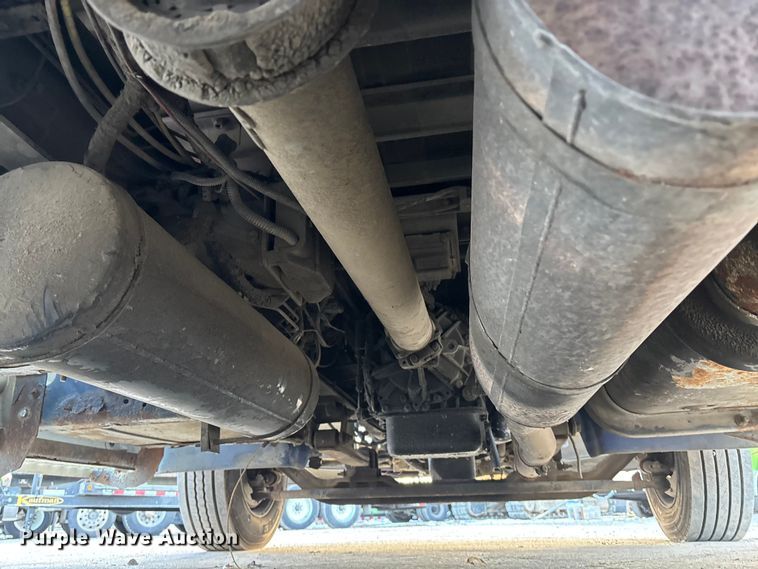 image for item FG1530 2007 International RX  Crew Cab truck