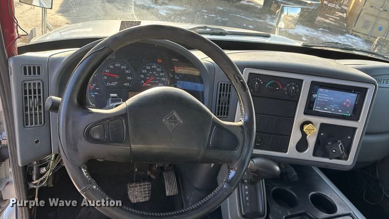 image for item FG1530 2007 International RX  Crew Cab truck