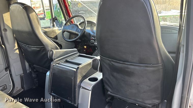 image for item FG1530 2007 International RX  Crew Cab truck