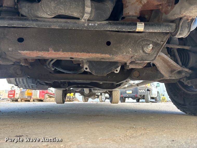 image for item FG1531 2017 GMC Sierra 2500HD Crew Cab pickup truck