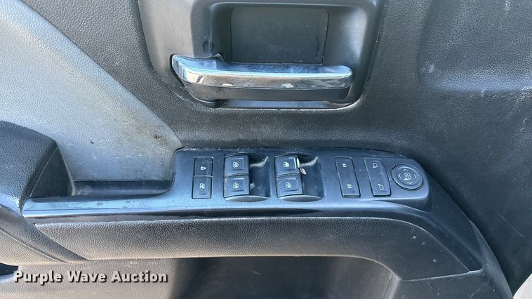 image for item FG1531 2017 GMC Sierra 2500HD Crew Cab pickup truck