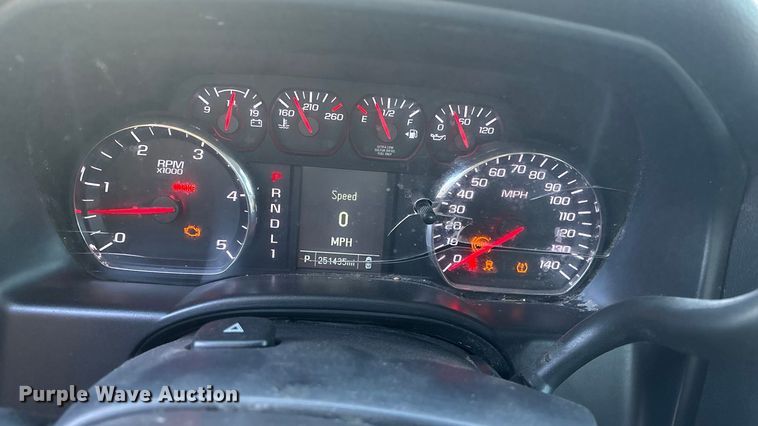 image for item FG1531 2017 GMC Sierra 2500HD Crew Cab pickup truck