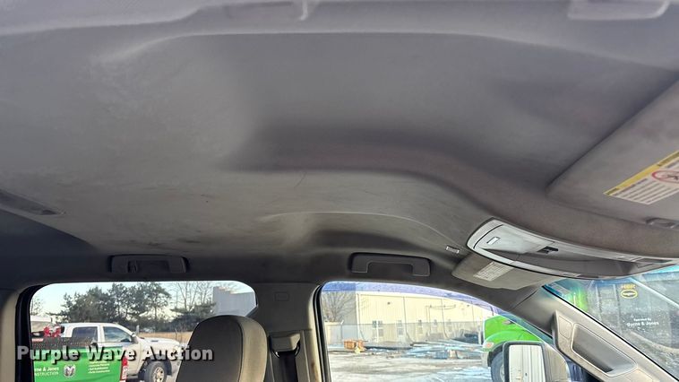 image for item FG1531 2017 GMC Sierra 2500HD Crew Cab pickup truck