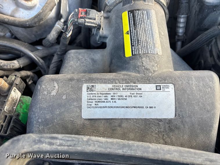 image for item FG1531 2017 GMC Sierra 2500HD Crew Cab pickup truck