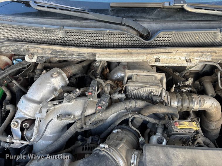 image for item FG1531 2017 GMC Sierra 2500HD Crew Cab pickup truck